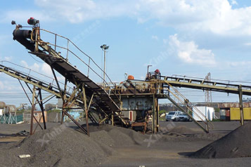 鑫海黑鎢礦重選選礦現(xiàn)場 鑫海黑鎢礦重選選礦現(xiàn)場